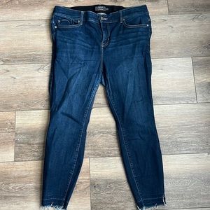 Torrid BOMBSHELL SKINNY JEAN - SUPER SOFT MEDIUM WASH with Distressed hem